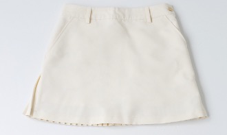 プリーツスカート