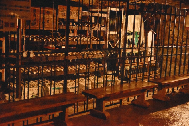 図書館のテーブル

AI 生成コンテンツは誤りを含む可能性があります。